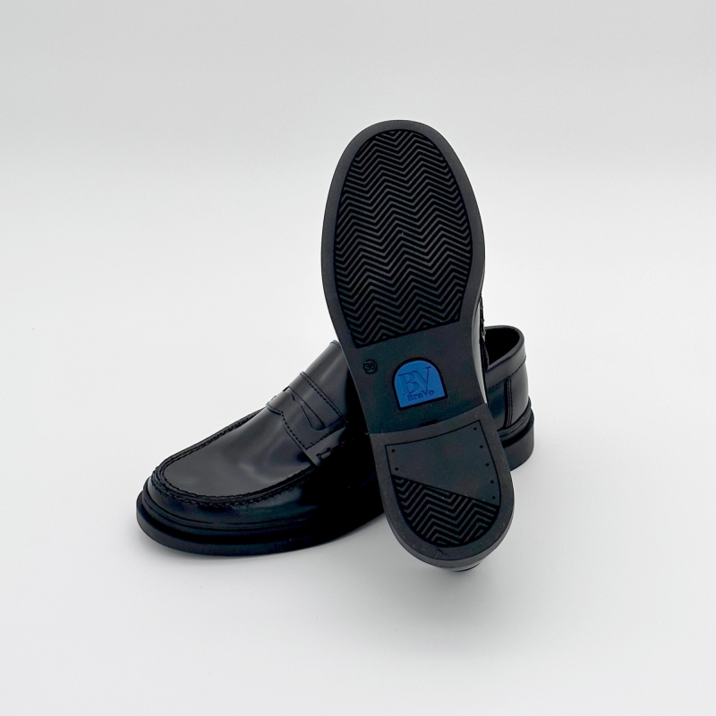 MOCASIN BRILLO COLOR NEGRO