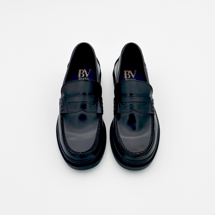 MOCASIN BRILLO COLOR NEGRO