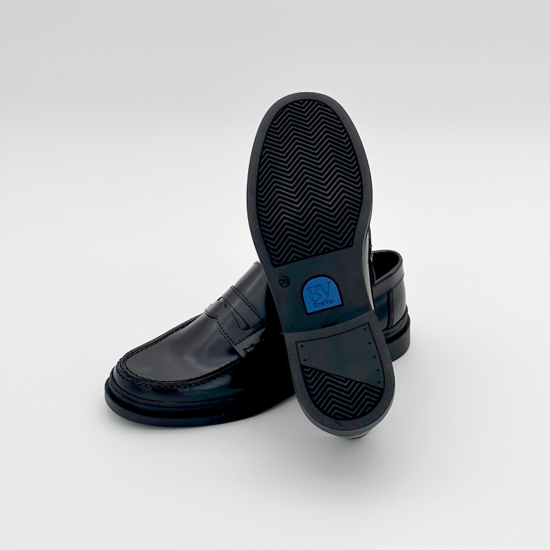 MOCASIN BRILLO COLOR NEGRO